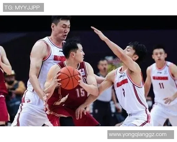 成都排球队在城市联赛中以80分稳居榜首展现强劲实力